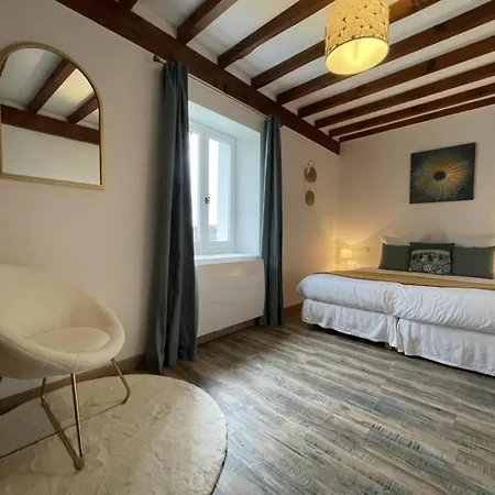 Le Clos Gaxen בית נופש