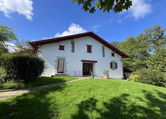 Le Clos Gaxen * La Bastide-Clairence